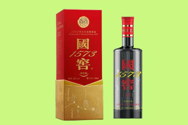 隆阳区回收国窖1573.jpg